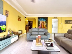 Blk 132 Geylang East Grove (Geylang), HDB Executive #500519421